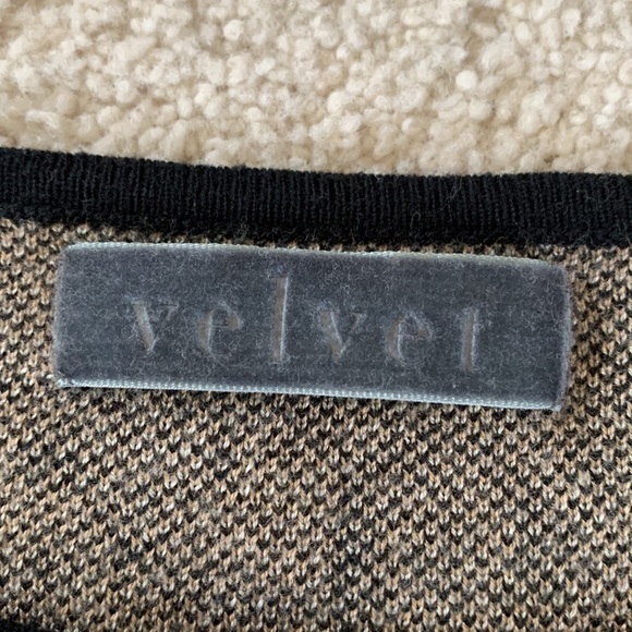 VELVET‎ Graham & Spencer Women’s Small Leopard Print Cashmere Crew Neck Sweater - Picture 3 of 8